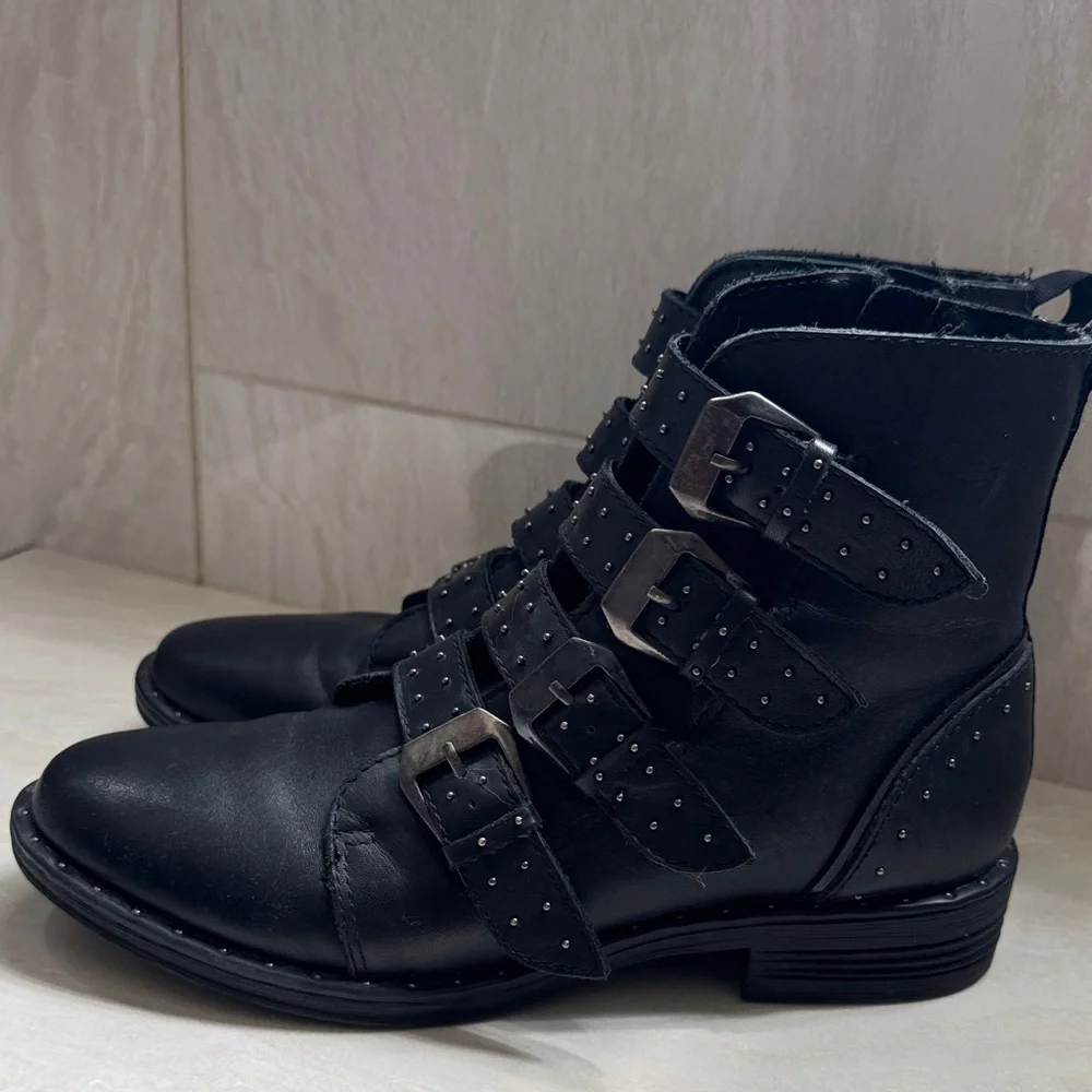 Steve Madden Black Leather Studded Combat Boots - Picture 2 of 8